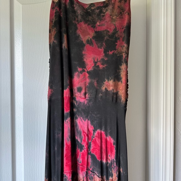 Tango ready red and black rose maxi dress - Picture 3 of 5